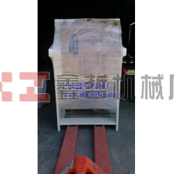 鋁壓鑄噴砂機(jī)，五金汽配噴砂機(jī)，亞克力噴砂機(jī)